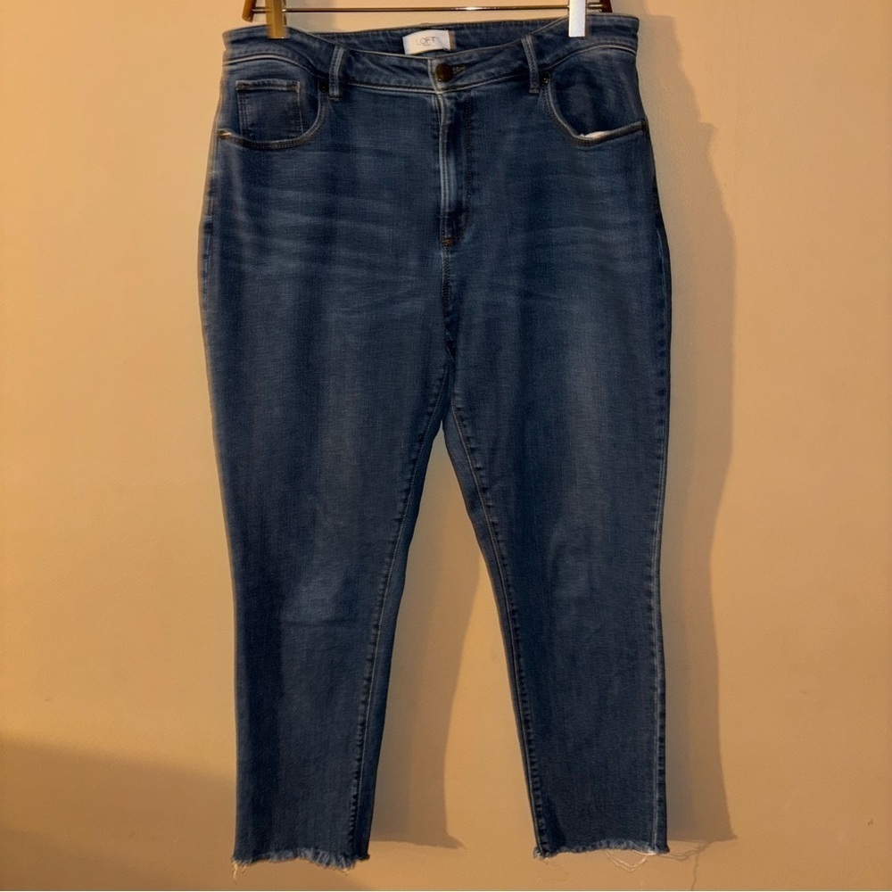 2/$30 LOFT OUTLET Blue Curvy Ankle Cropped Jeans Size 12